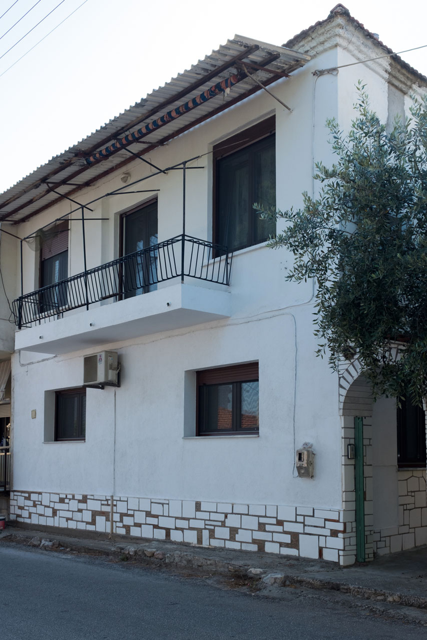 Our Parents House | Family House for rent